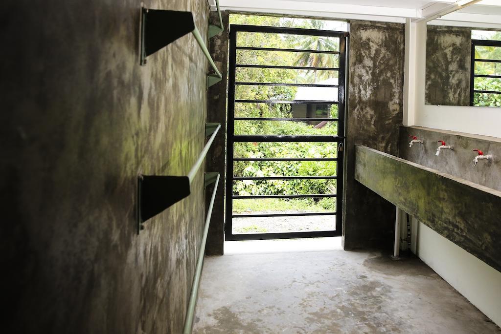 Bb Bunkers Pansiyon Santubong Dış mekan fotoğraf