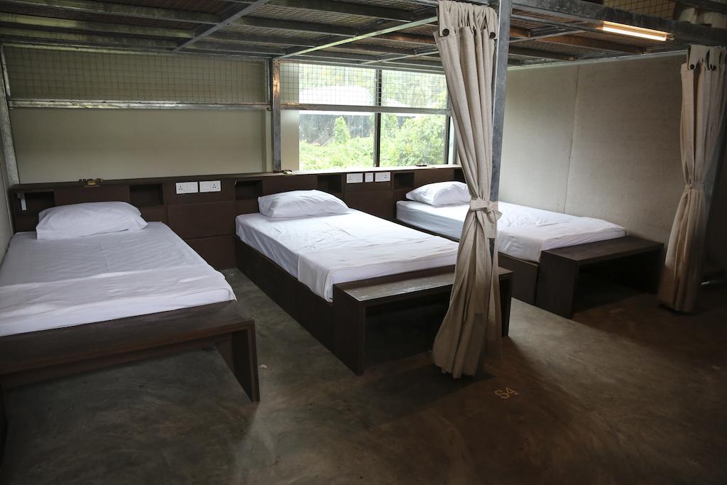Bb Bunkers Pansiyon Santubong Dış mekan fotoğraf